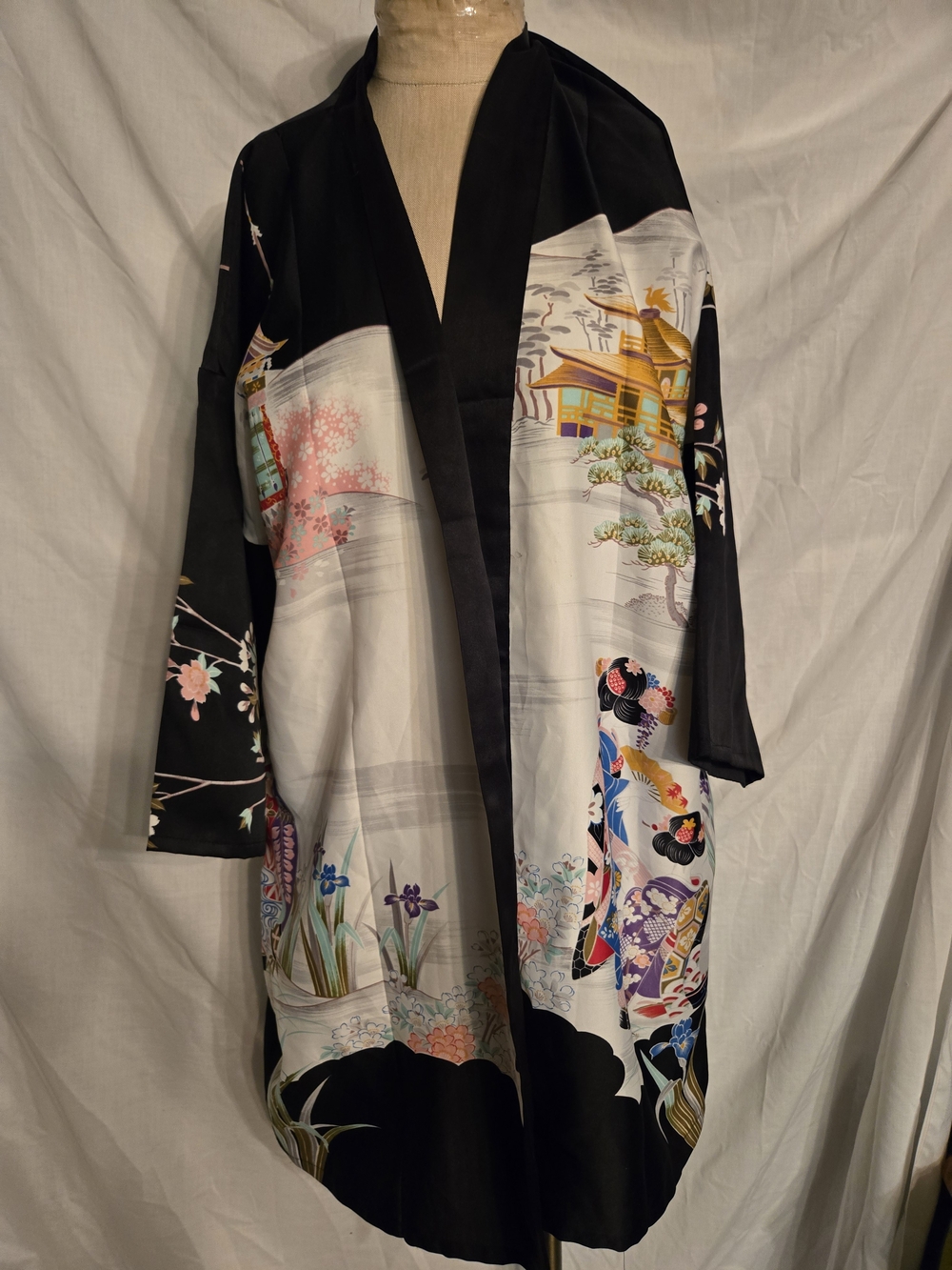 Vintage Black & White Floral Kimono Cardigan - Picture 14 of 15